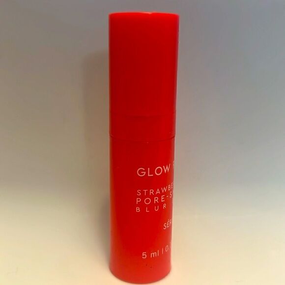 $12⭐️ Glow Recipe Strawberry Pore Smooth Blur Drops - Picture 3 of 4